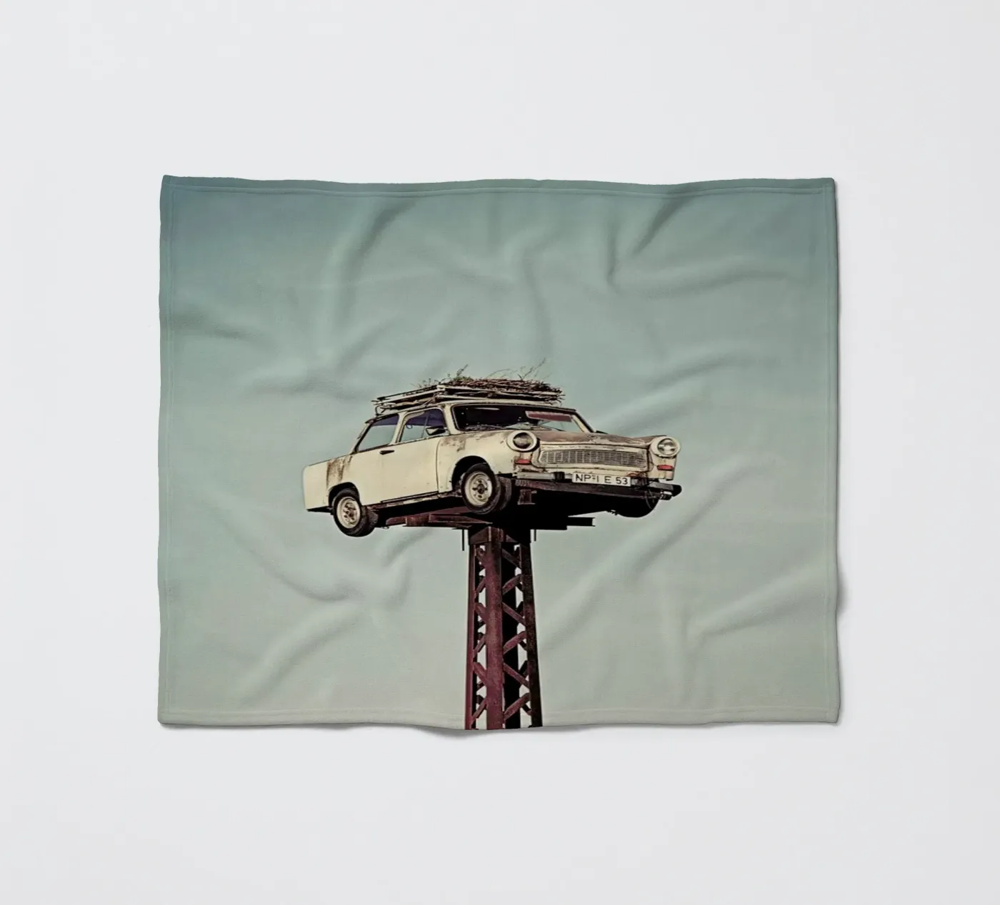 Trabant Fleecedecke von Michael Belhadi
