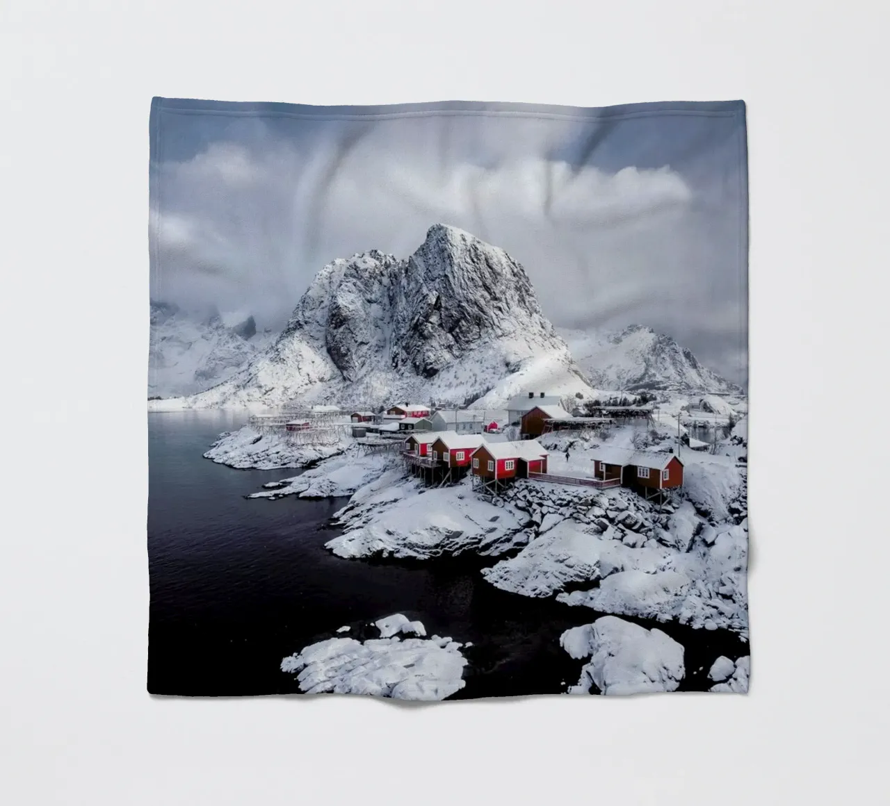 Snowy Suburbia by @Mumemories coperta in pile da EyeEm Mobile GmbH