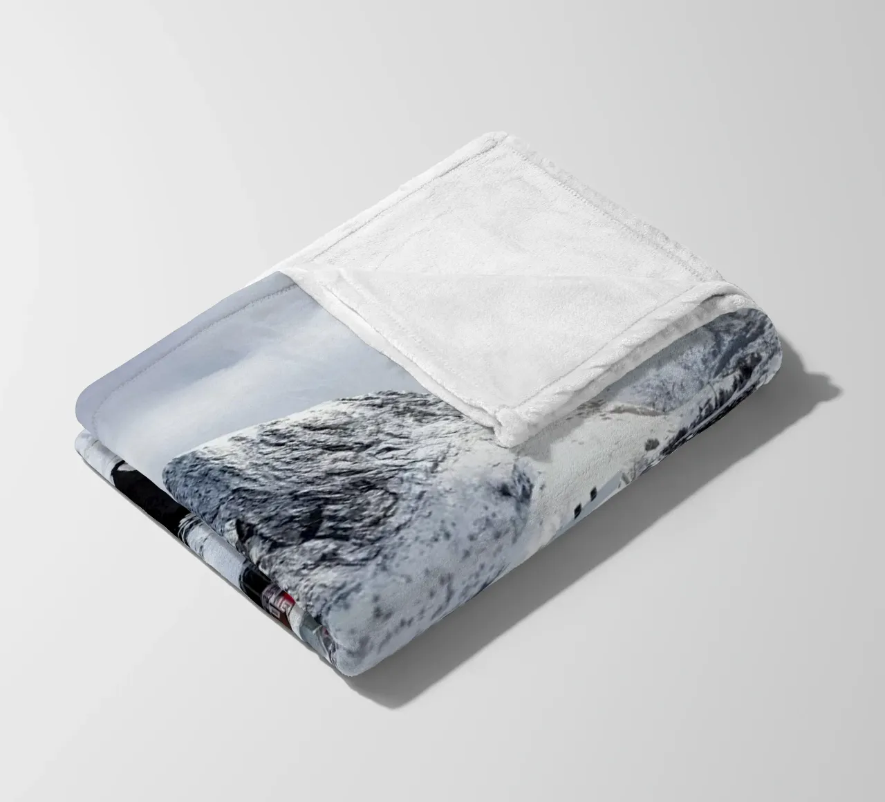Snowy Suburbia by @Mumemories coperta in pile da EyeEm Mobile GmbH