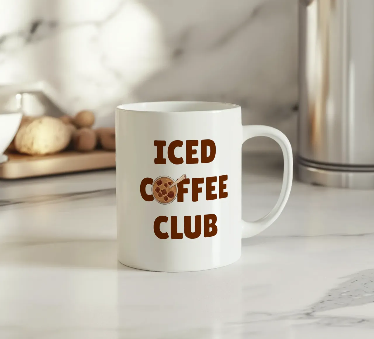 Club del caffè freddo tazza in ceramica da The Quote Collective