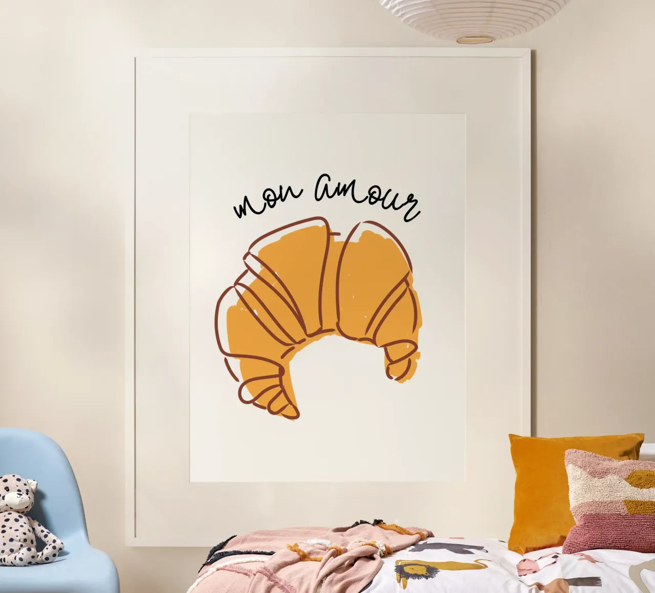 Deliziosa illustrazione di croissant disegnata a mano poster con telaio in legno da The Quote Collective