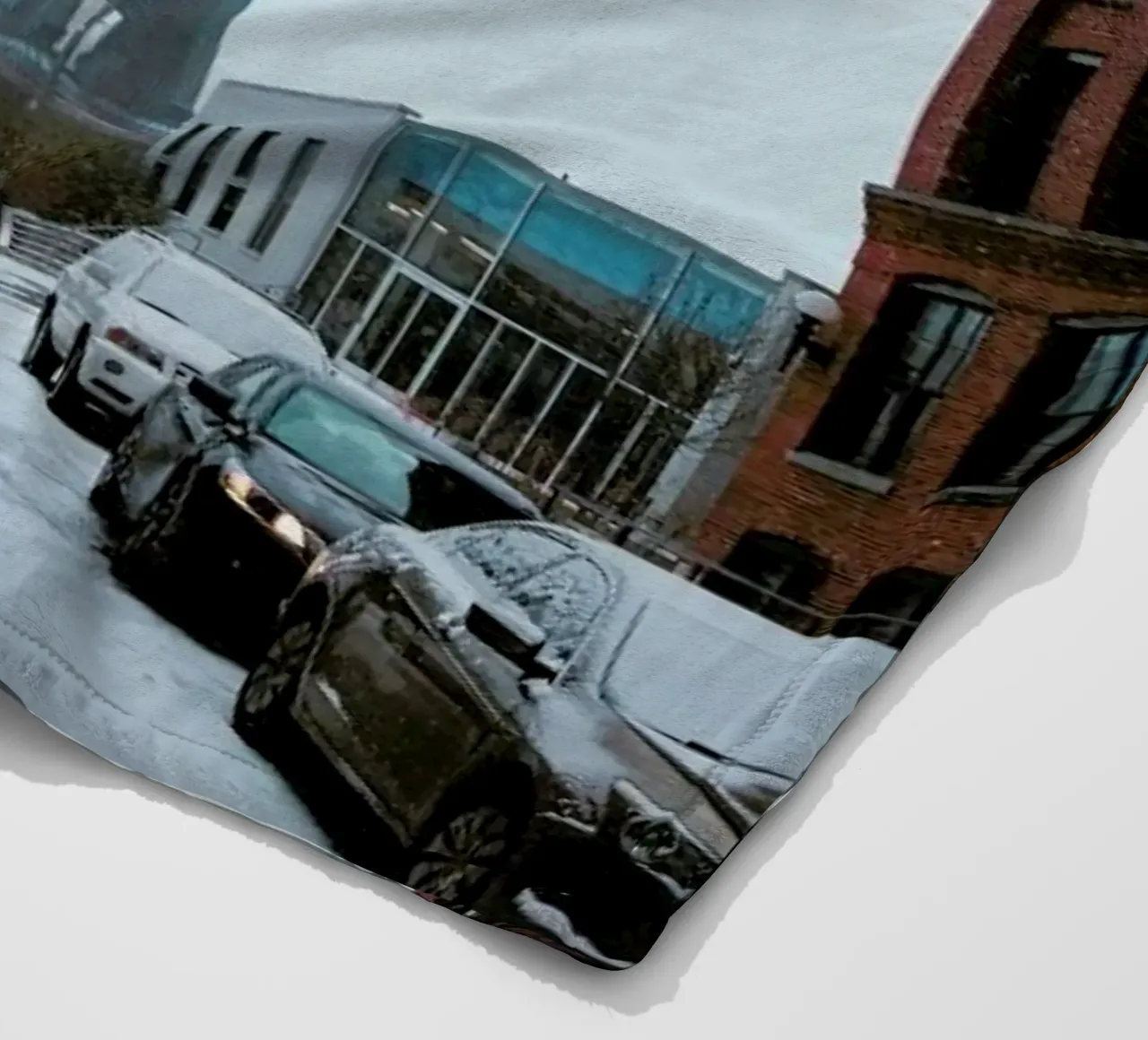 Winter Bridge Fleecedecke von METROPOLIS