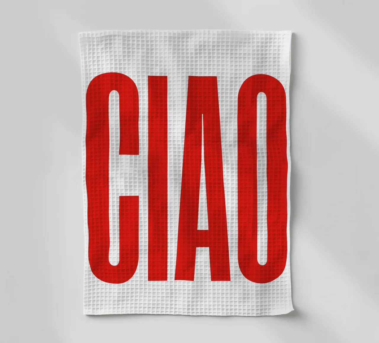 Minimalistische "CIAO"-Typografie in fetten roten Lettern Geschirrtuch von The Quote Collective