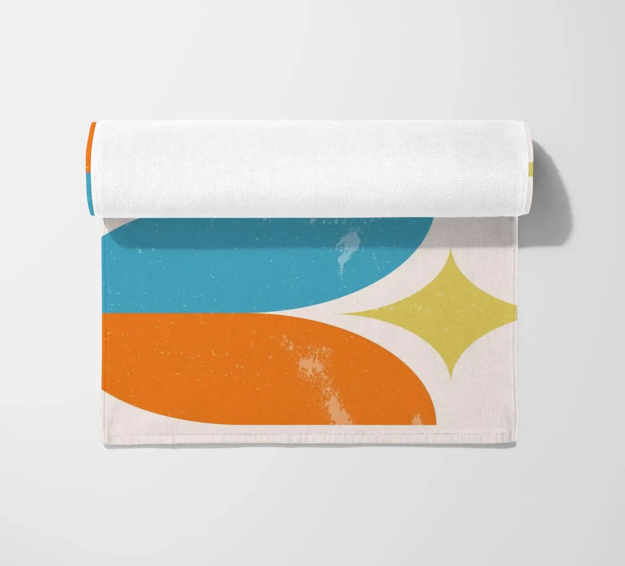 Forme ondulate astratte e stelle in blu arancio. telo mare da NorwesClub