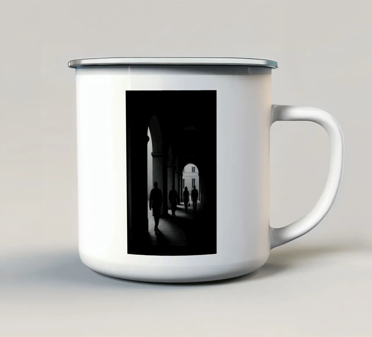 Milano - Figure in movimento tazza in smalto da Black & White