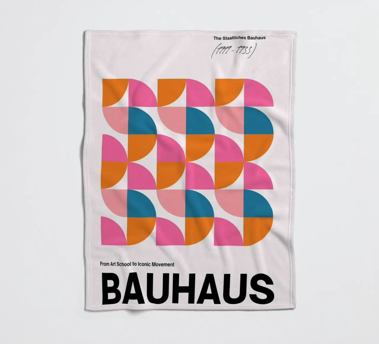 Bauhaus Geometric Abstract Grid Print by Iconic Movement Bri coperta in pile da NorwesClub