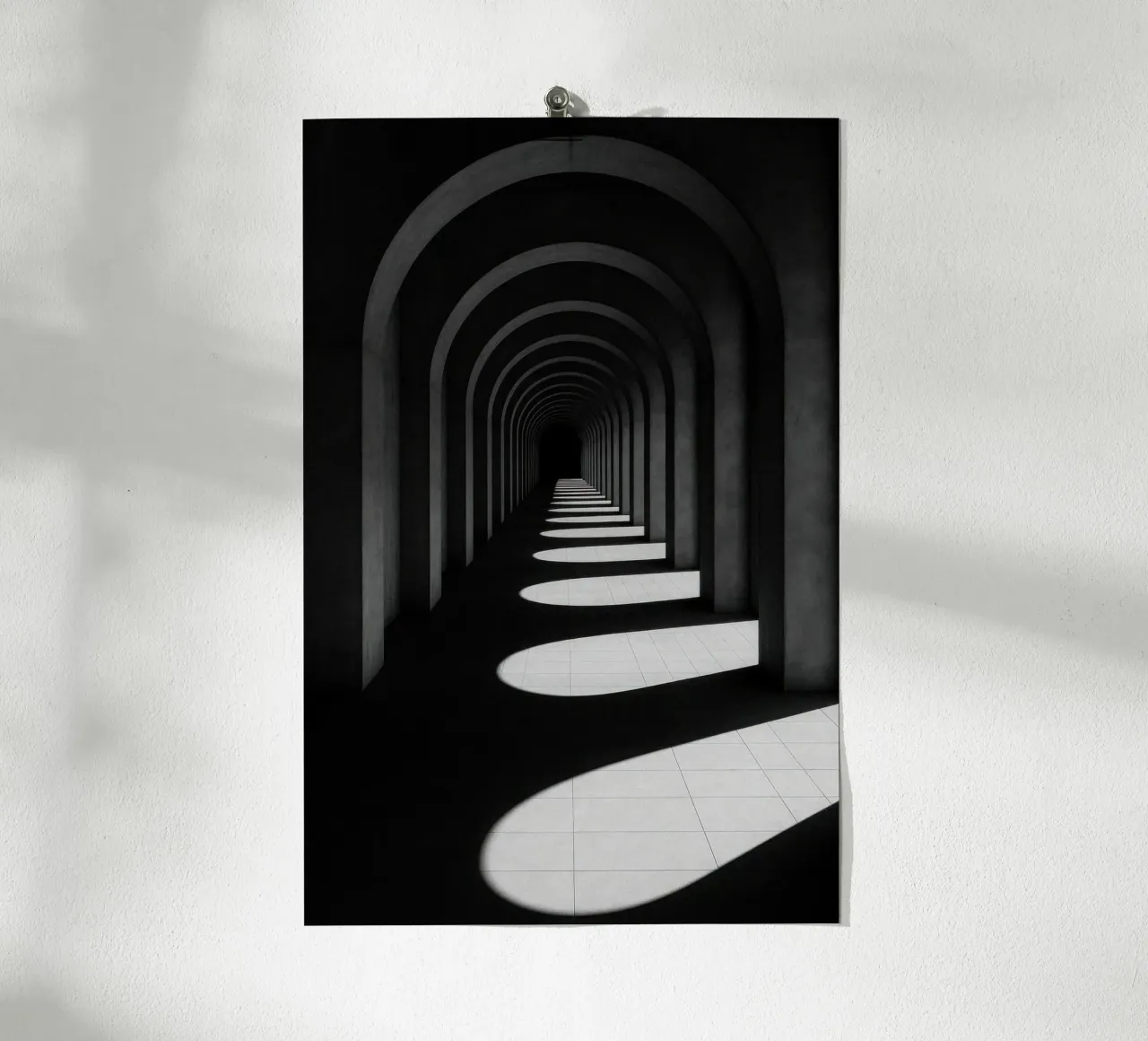 Turin – Le tunnel solaire poster con telaio in plastica da Black & White