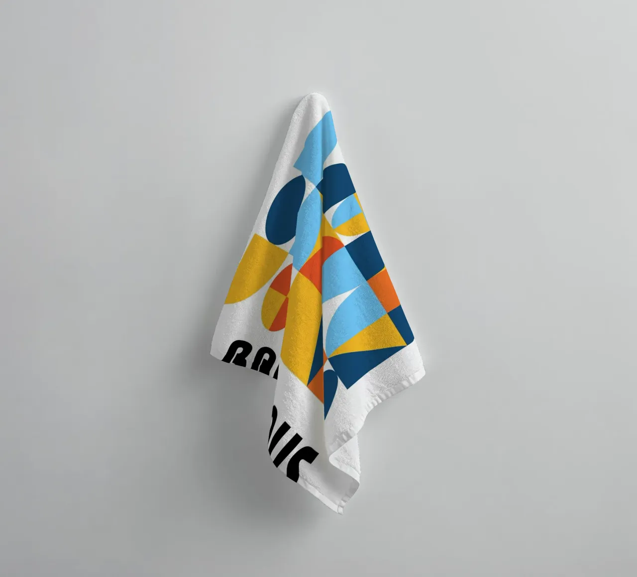 Bauhaus Geometrisches Muster Abstrakter Druck von Modernist Forms Handtuch von NorwesClub