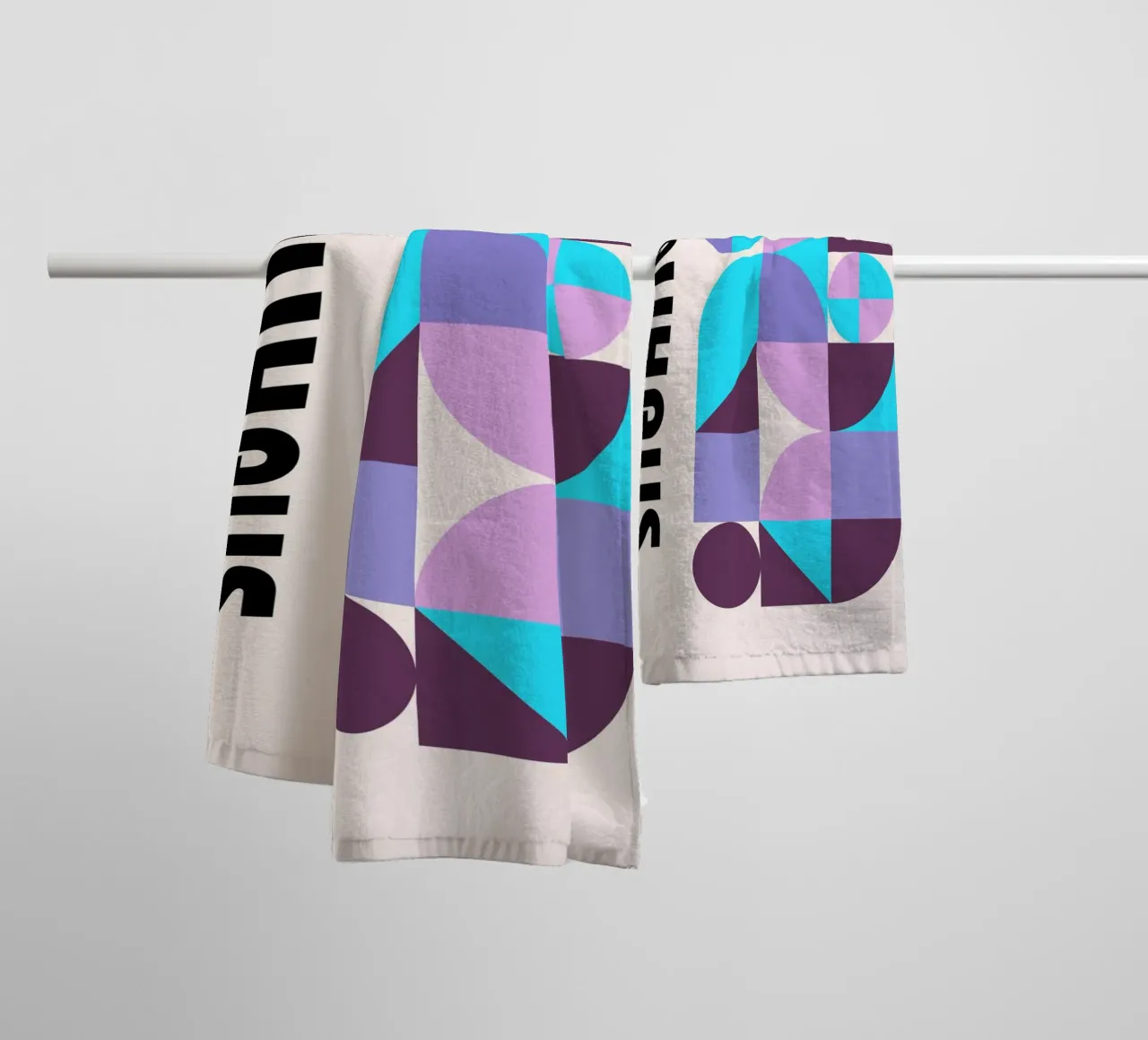 Bauhaus Geometric Pattern Abstract Print von Modernist Forms, Handtuch von NorwesClub