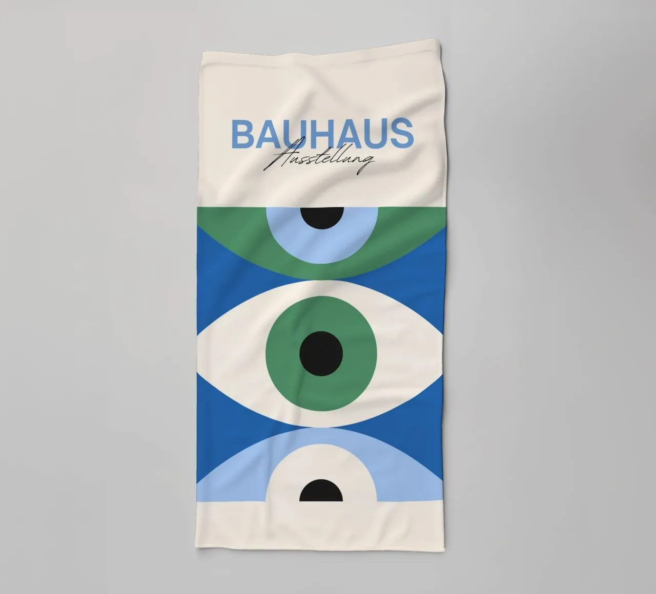 Bauhaus Eye abstracte kunstdruk van Modernist Forms, Green Blu badhanddoek van NorwesClub