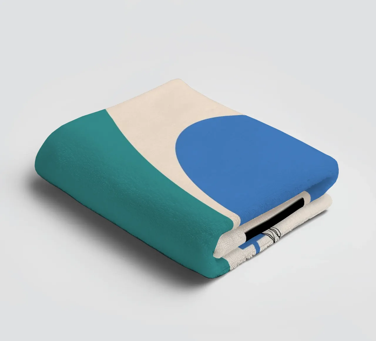 Bauhaus Eye abstracte kunstdruk van Modernist Forms, Blauwgroen badhanddoek van NorwesClub