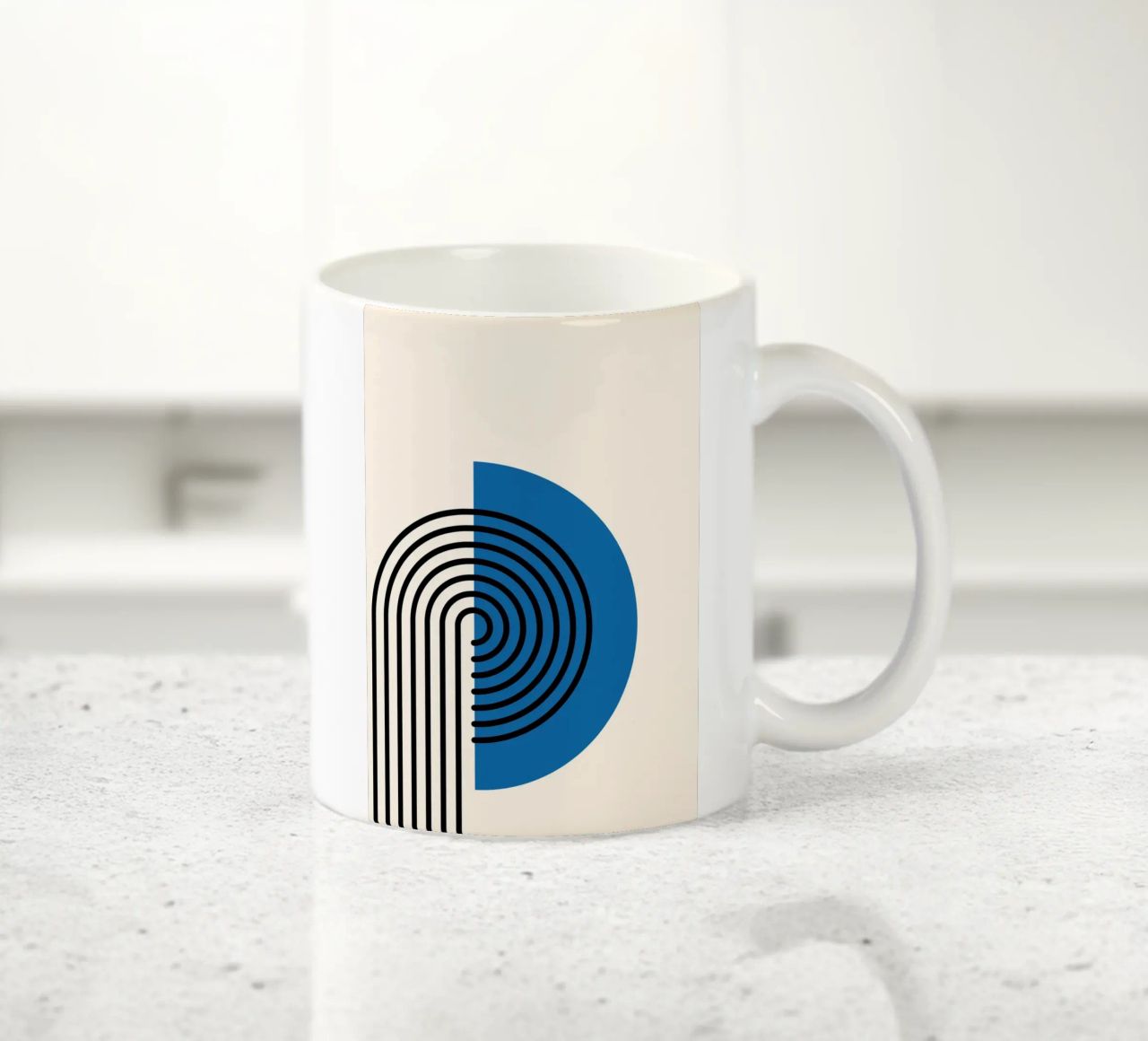 Abstracte retro regenboog boog door Modernist Forms, Bl keramische mok van NorwesClub