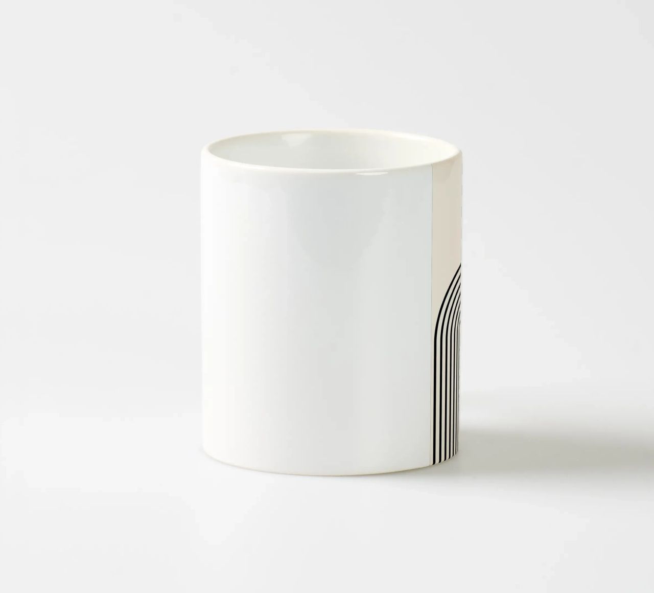 Abstracte retro regenboog boog door Modernist Forms, Bl keramische mok van NorwesClub