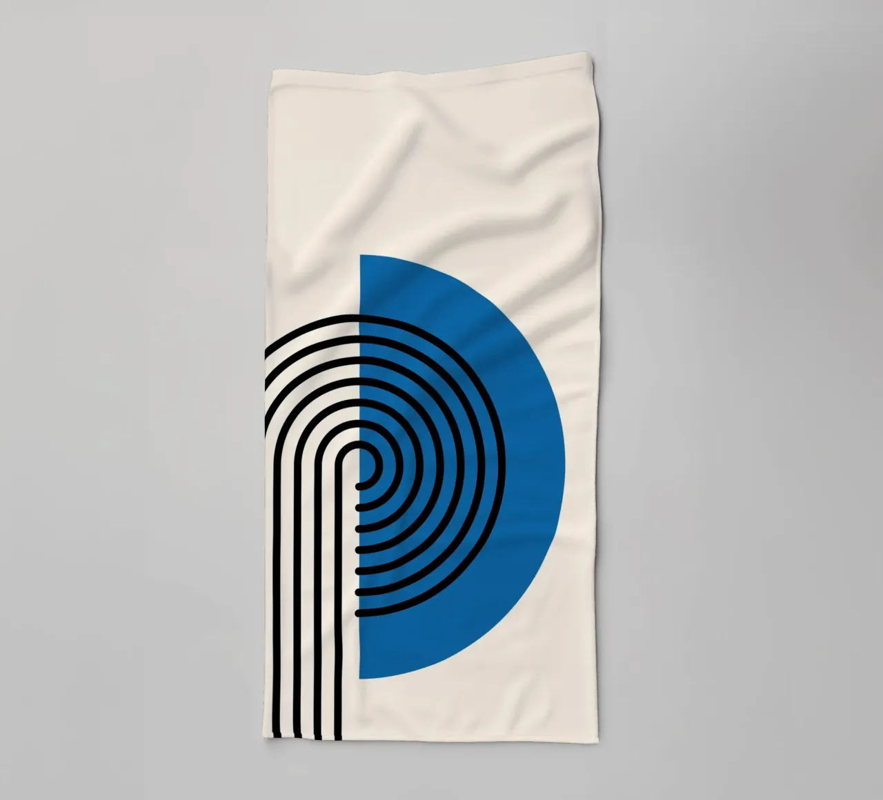 Abstrakter Retro-Regenbogenbogen Kunstdruck von Modernist Forms, Bl Handtuch von NorwesClub