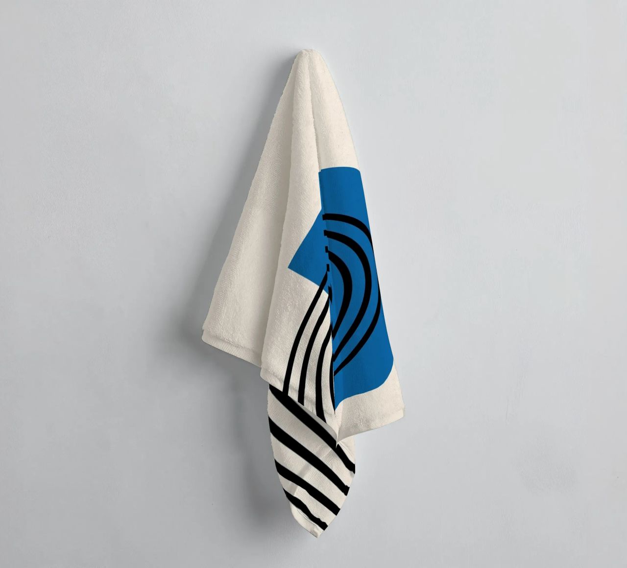 Abstracte retro regenboog boog door Modernist Forms, Bl badhanddoek van NorwesClub