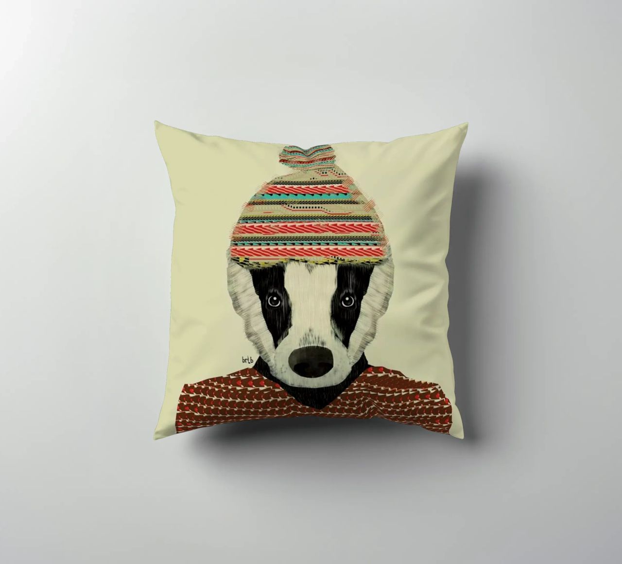 seb the badger cuscino da Brian Buckley