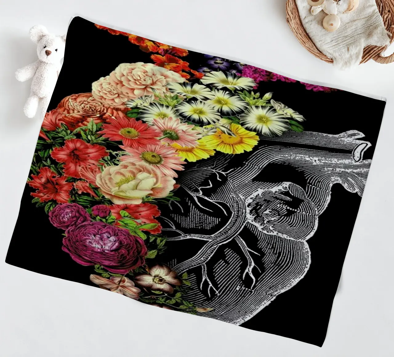 Flower Heart Spring coperta in pile da Tobe Fonseca