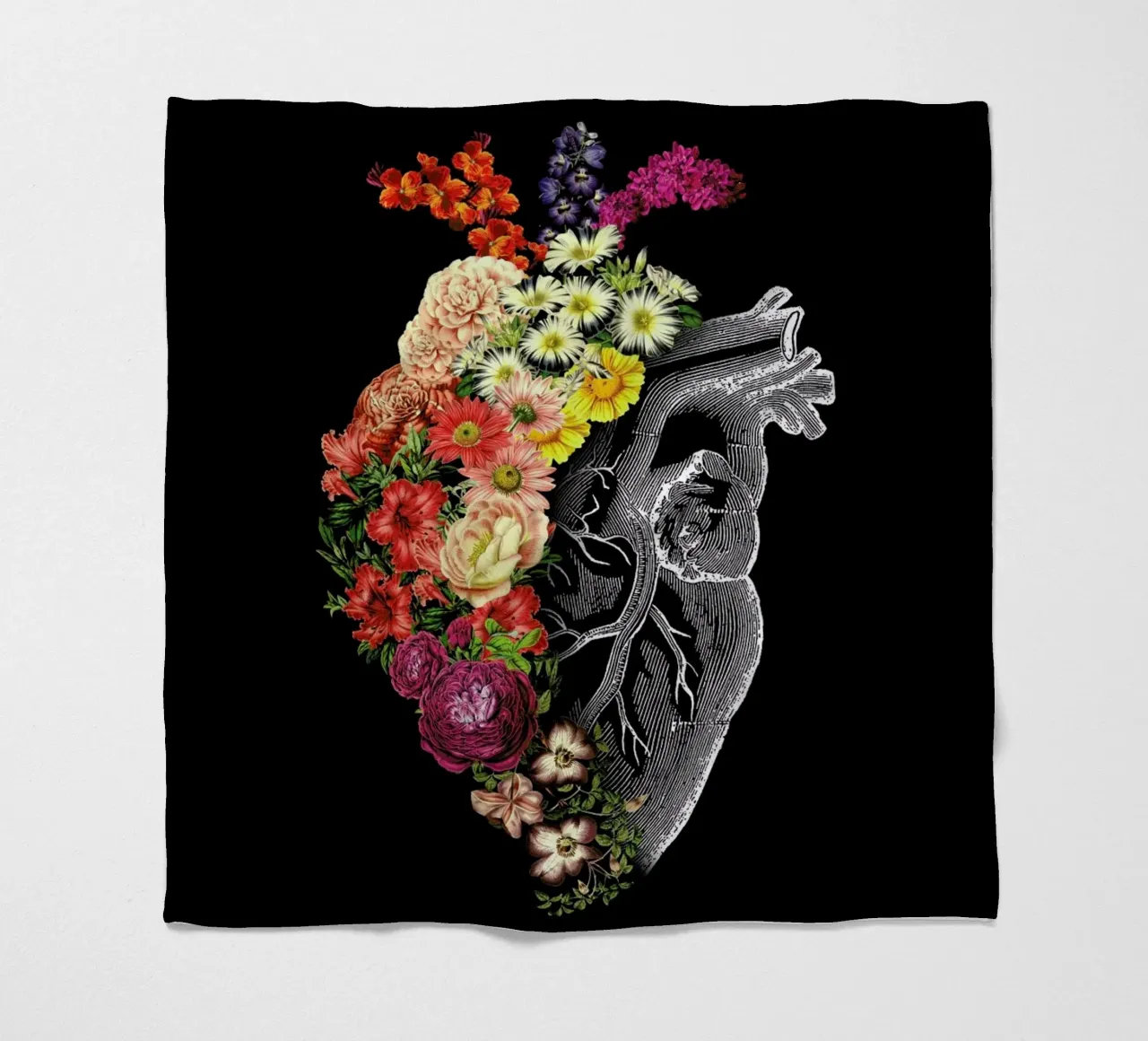 Flower Heart Spring coperta in pile da Tobe Fonseca