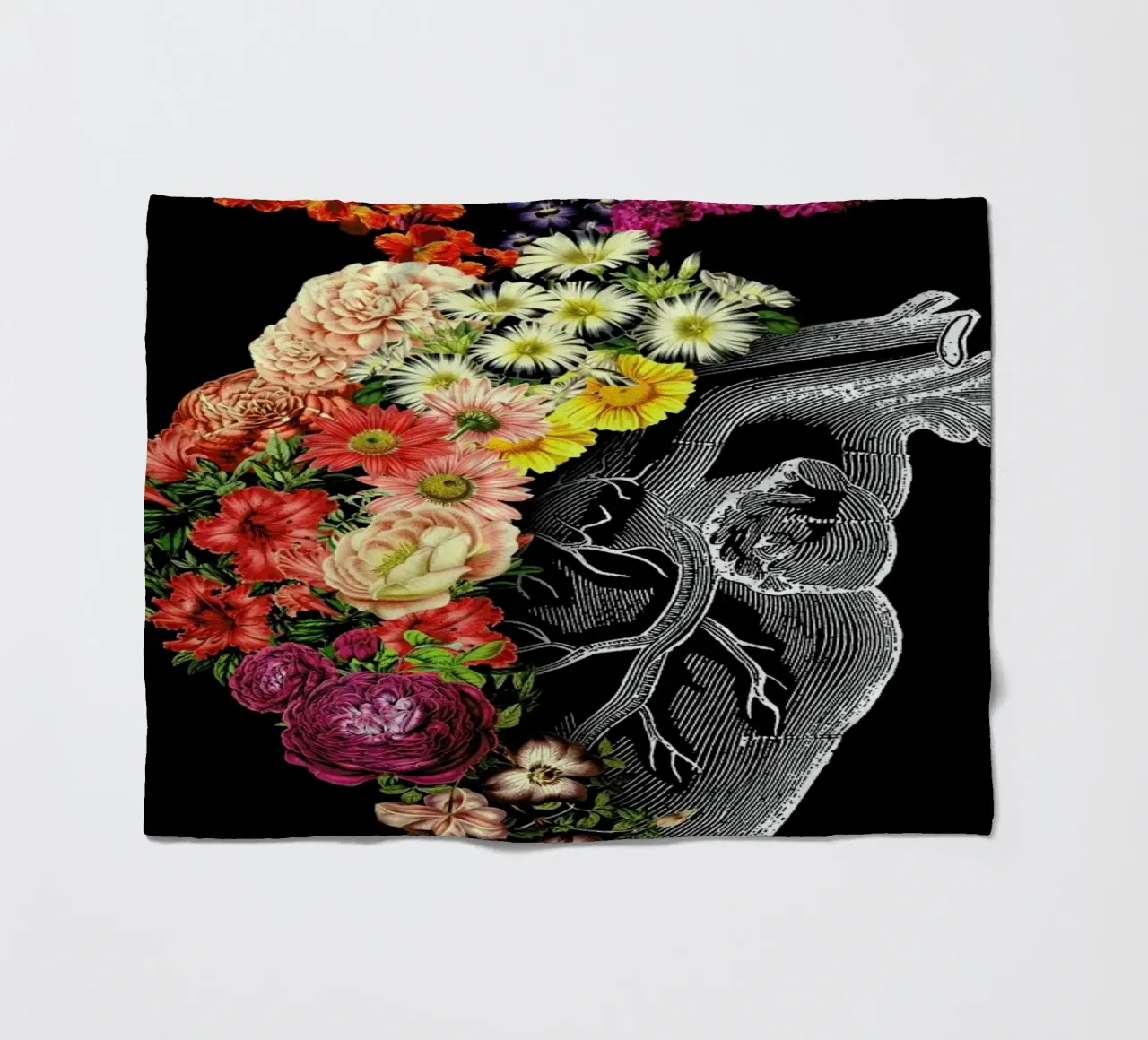 Flower Heart Spring coperta in pile da Tobe Fonseca