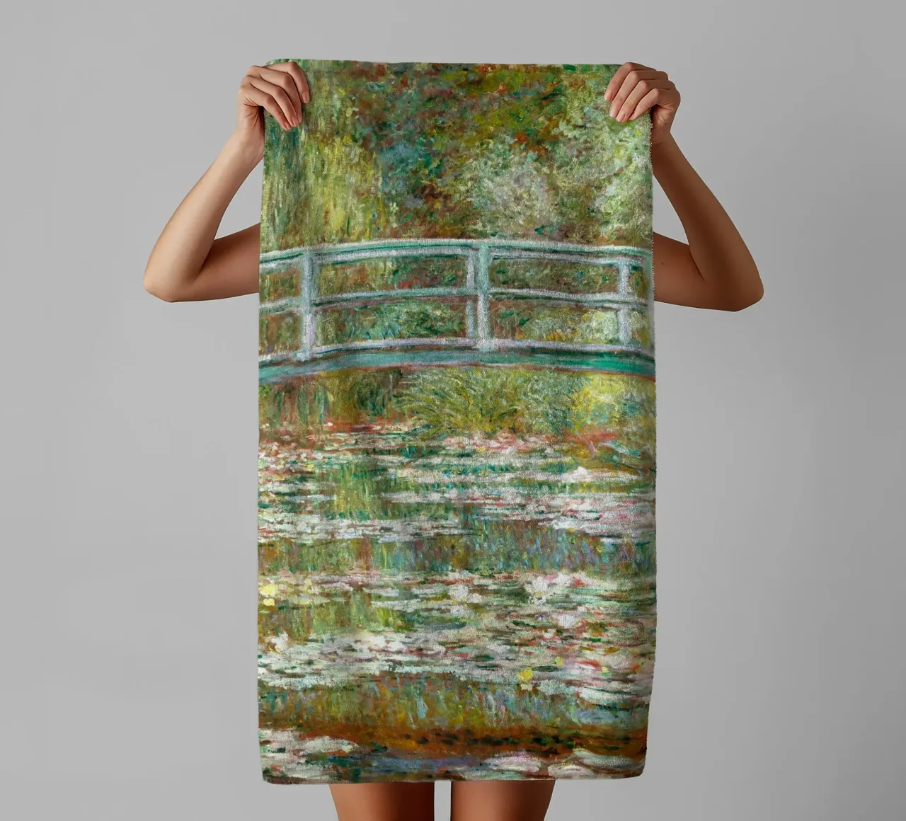 Monet: stagno di ninfee, Giverny, icona dell'impressionismo asciugamano da bagno da NorwesClub