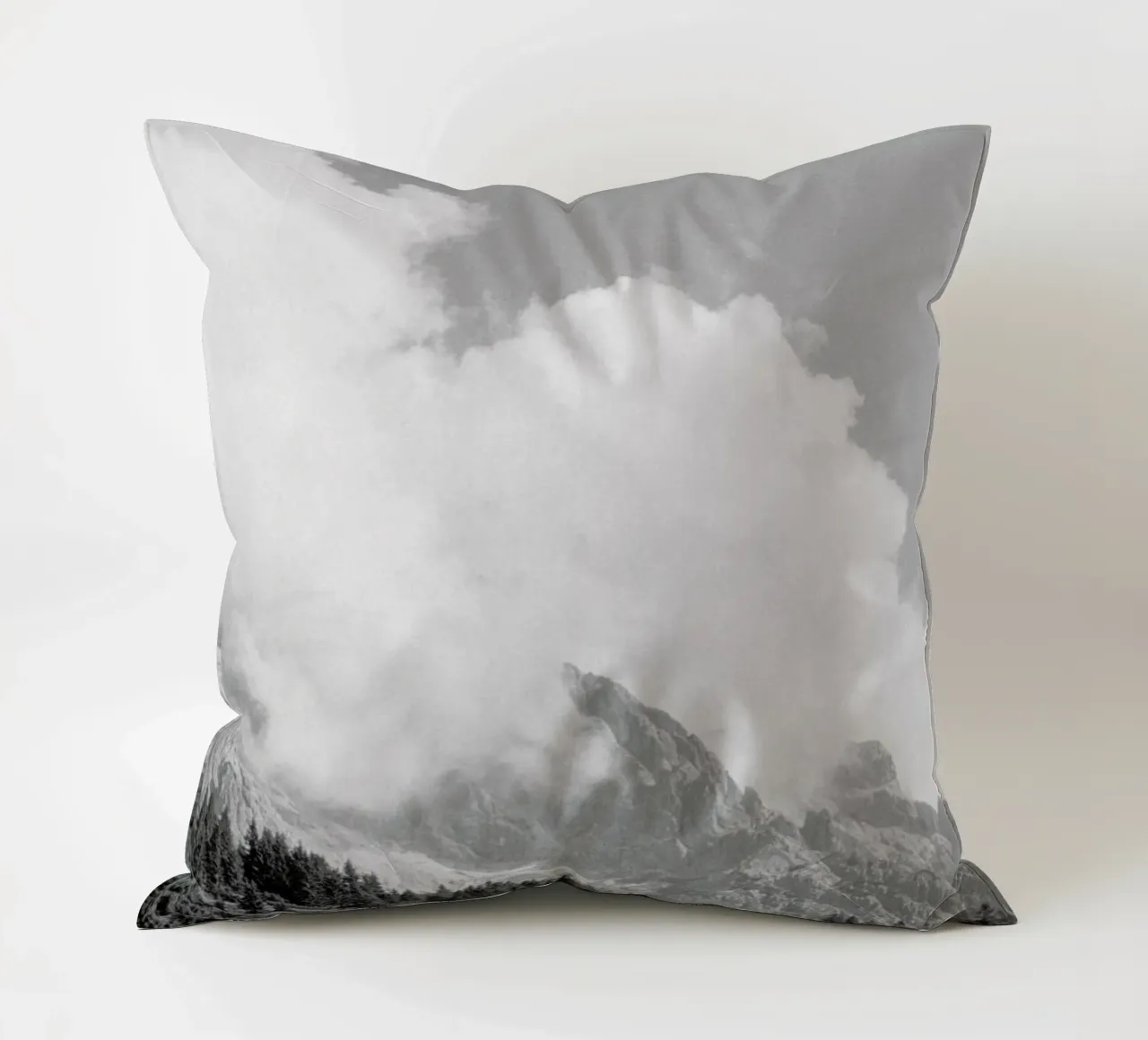 Clouds Forming 3 cuscino da Nur Mut