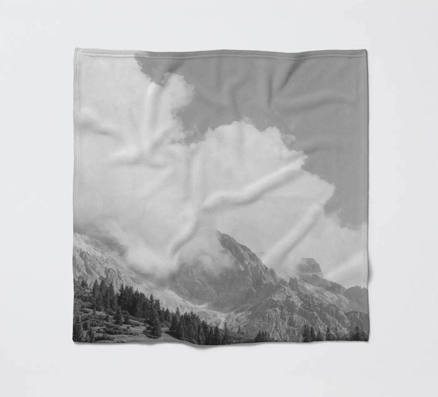 Clouds Forming 3 Fleecedecke von Nur Mut