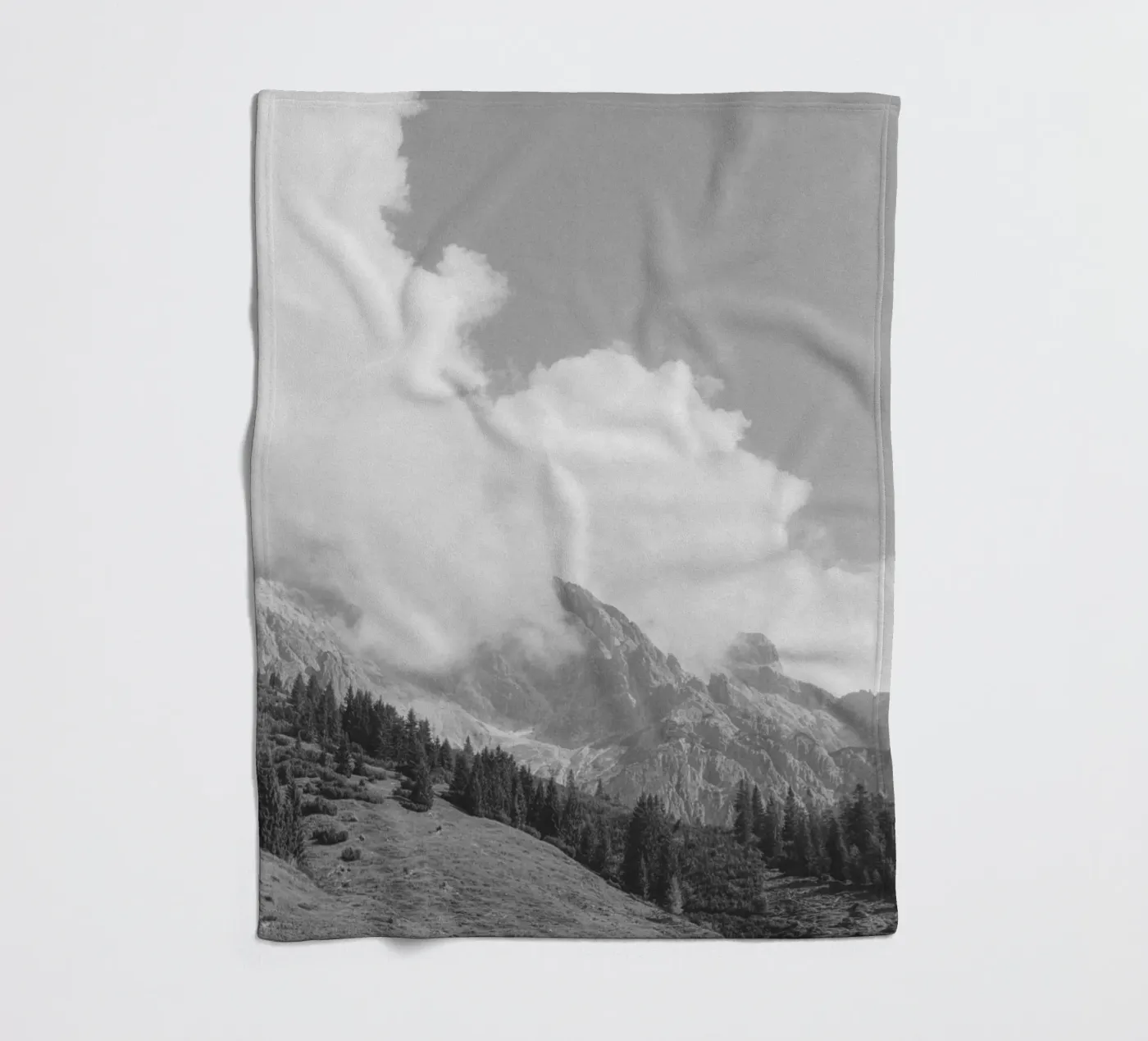 Clouds Forming 3 Fleecedecke von Nur Mut