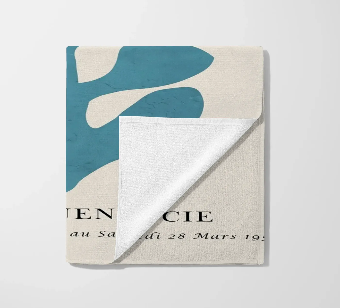 Centre Blue beach towel by Vonda Shop