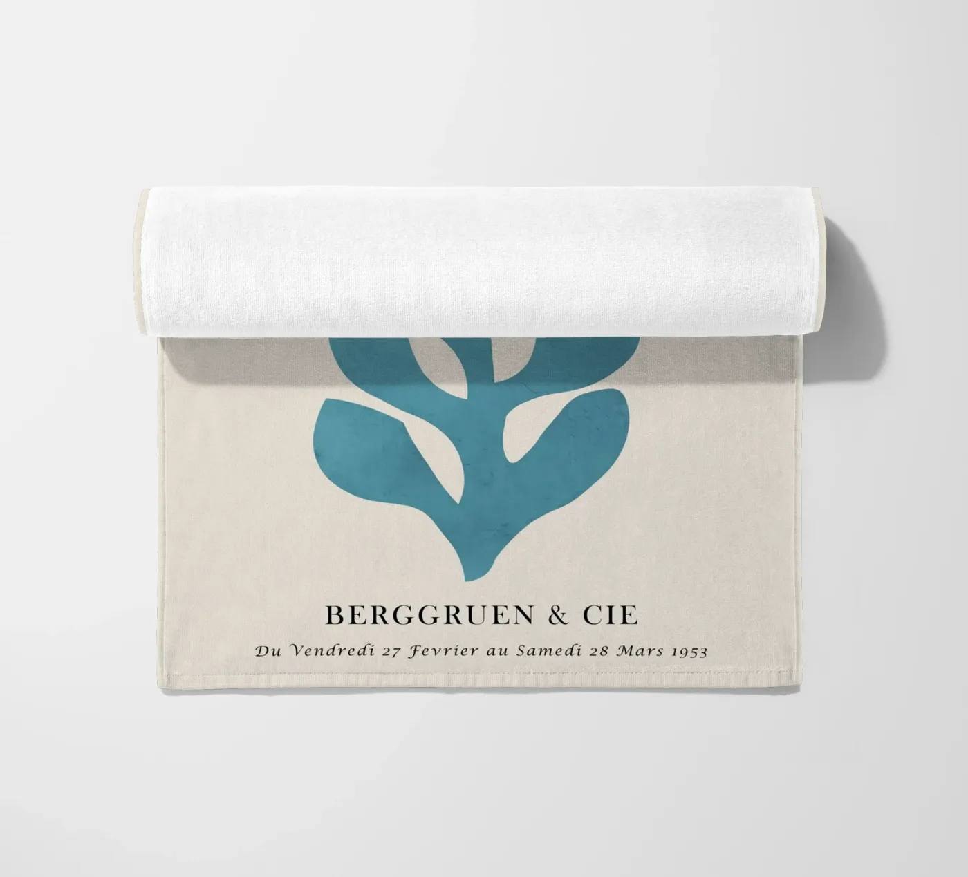 Centre Blue beach towel by Vonda Shop