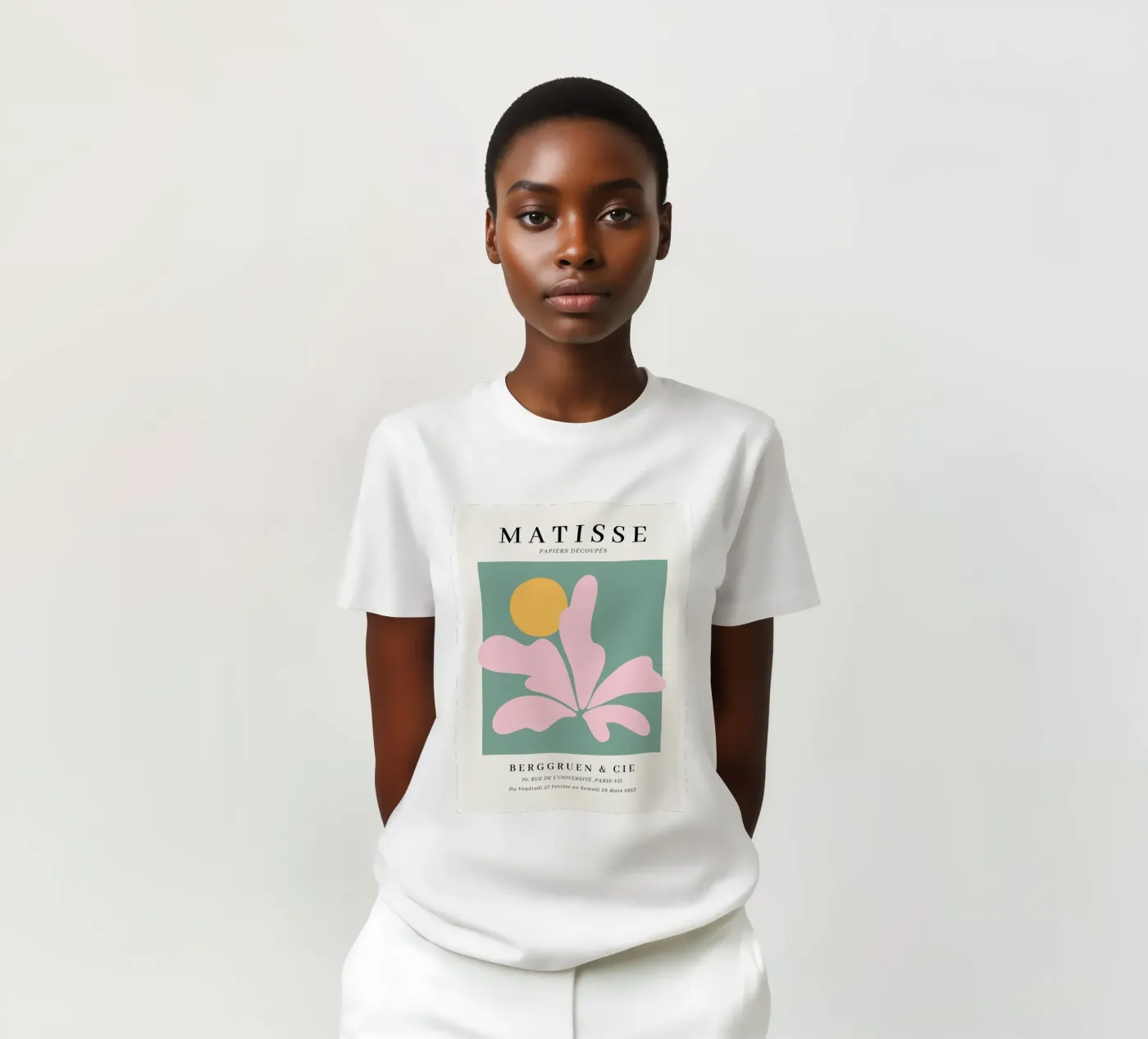 Comodo e bello t-shirt da Vonda Shop