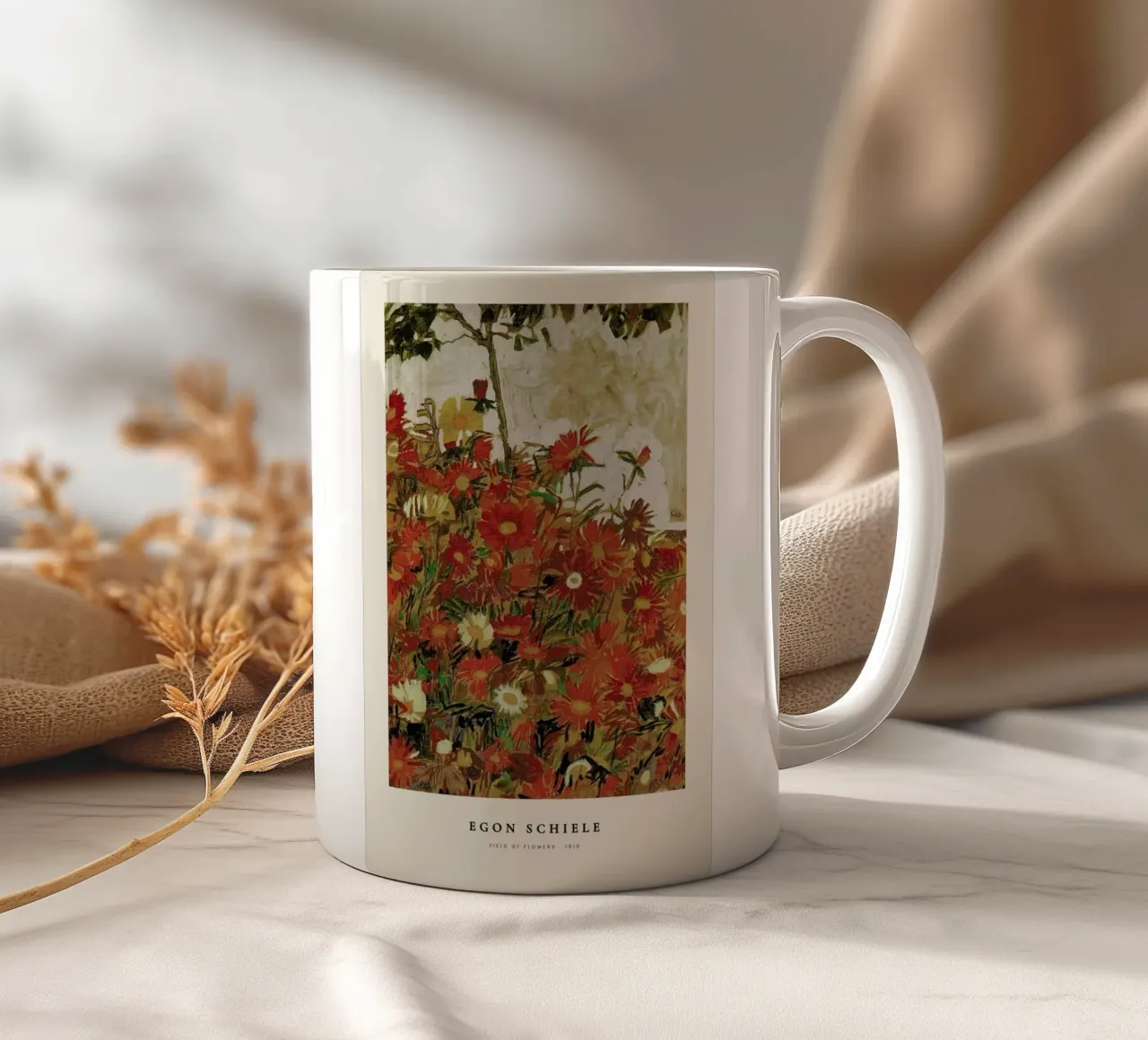 Egon Schiele - Field Of Flowers - 1910 tazza in ceramica da Vintage by JUNIQE
