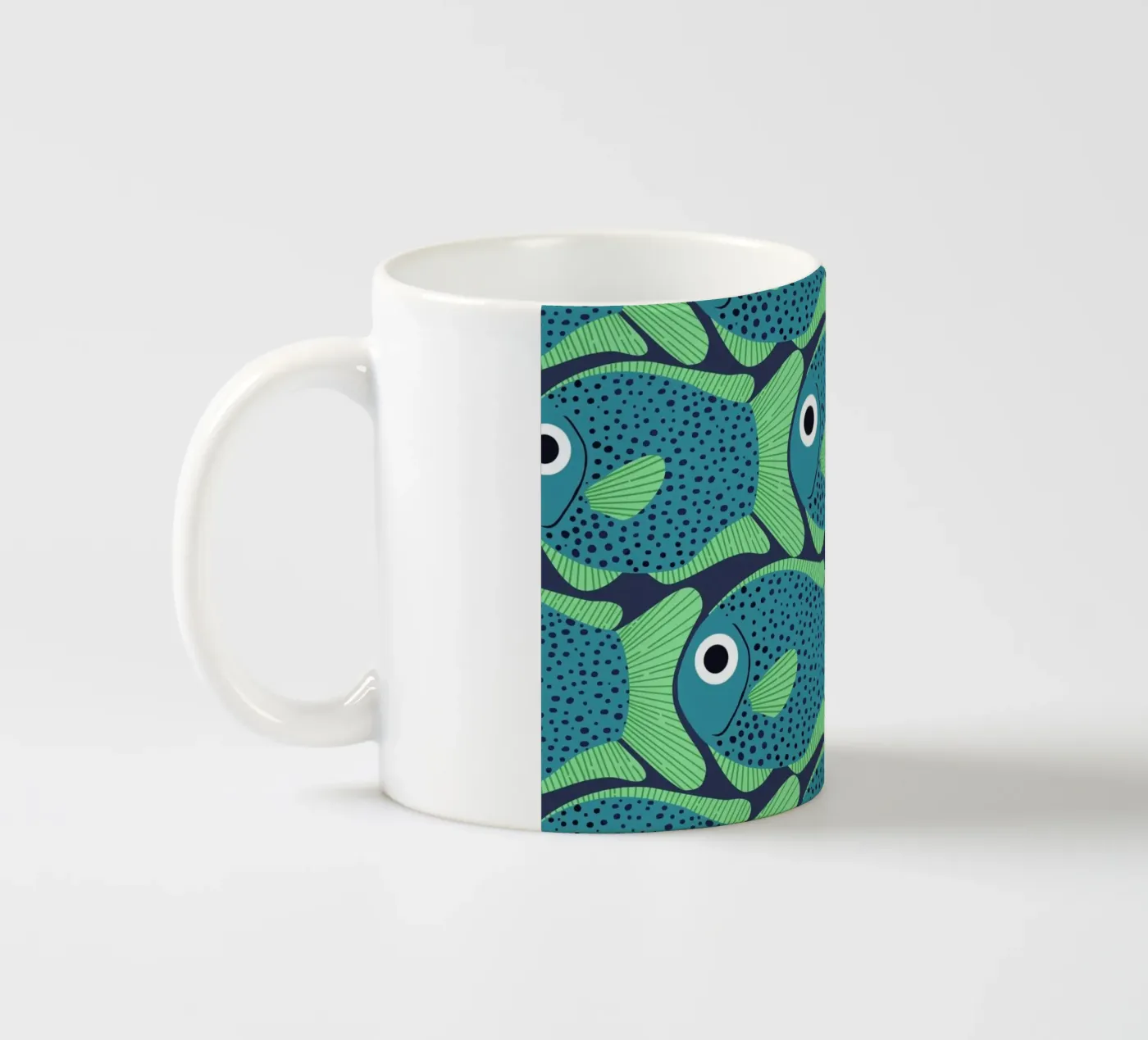 Blue Fish Pattern Keramik Tasse von Laura Graves