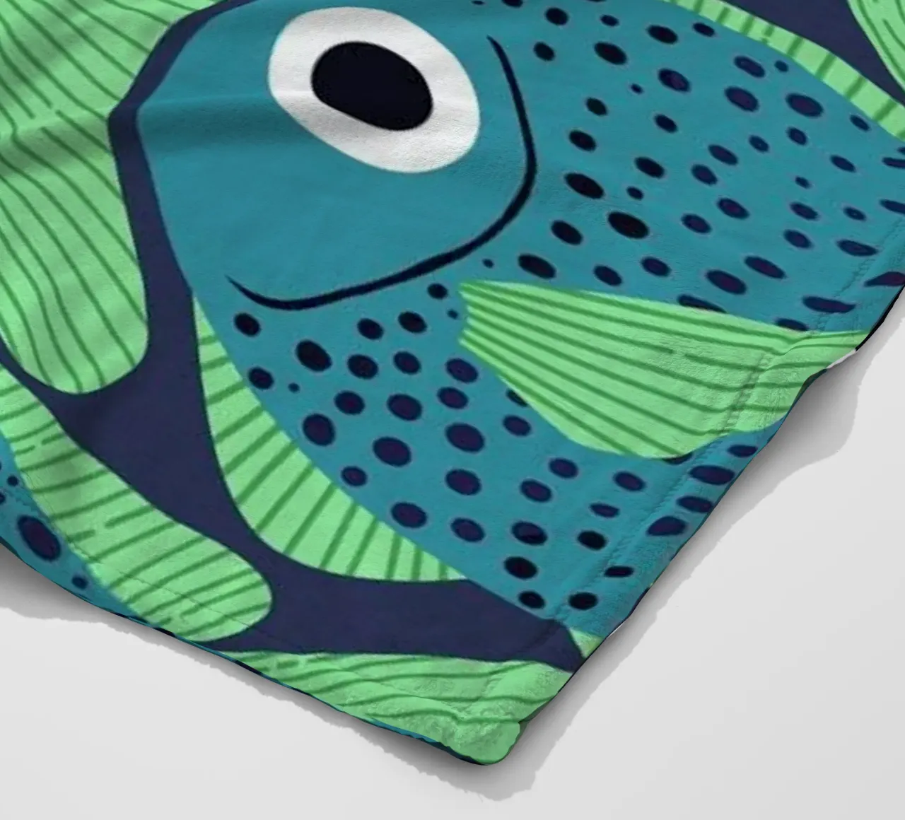 Blue Fish Pattern Fleecedecke von Laura Graves