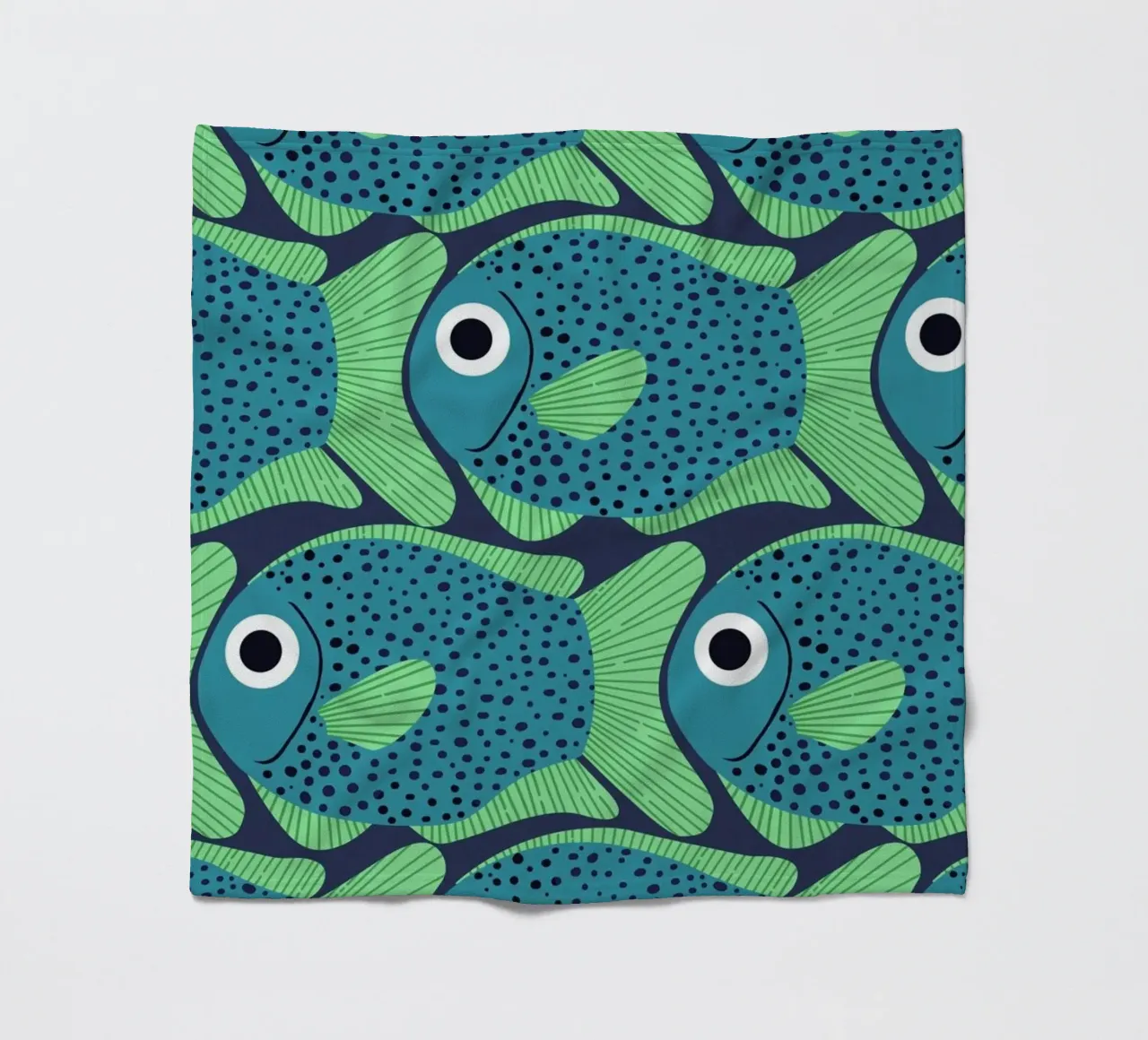Blue Fish Pattern Fleecedecke von Laura Graves