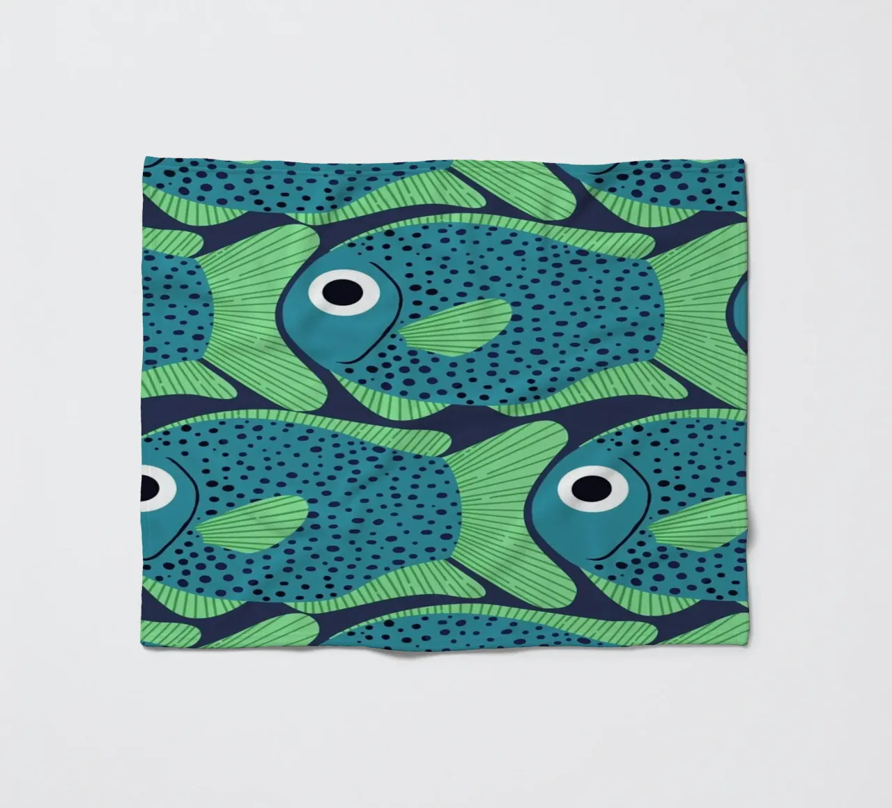 Blue Fish Pattern Fleecedecke von Laura Graves