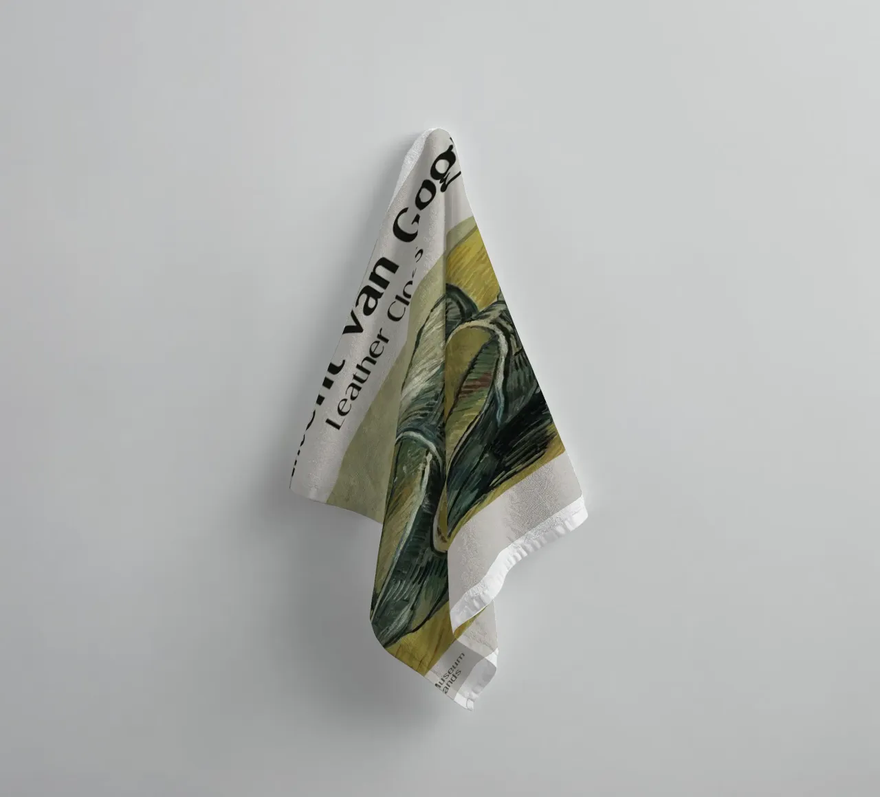 Un paio di zoccoli in pelle, Vincent Van Gogh asciugamano da bagno da Spencer Farrell2