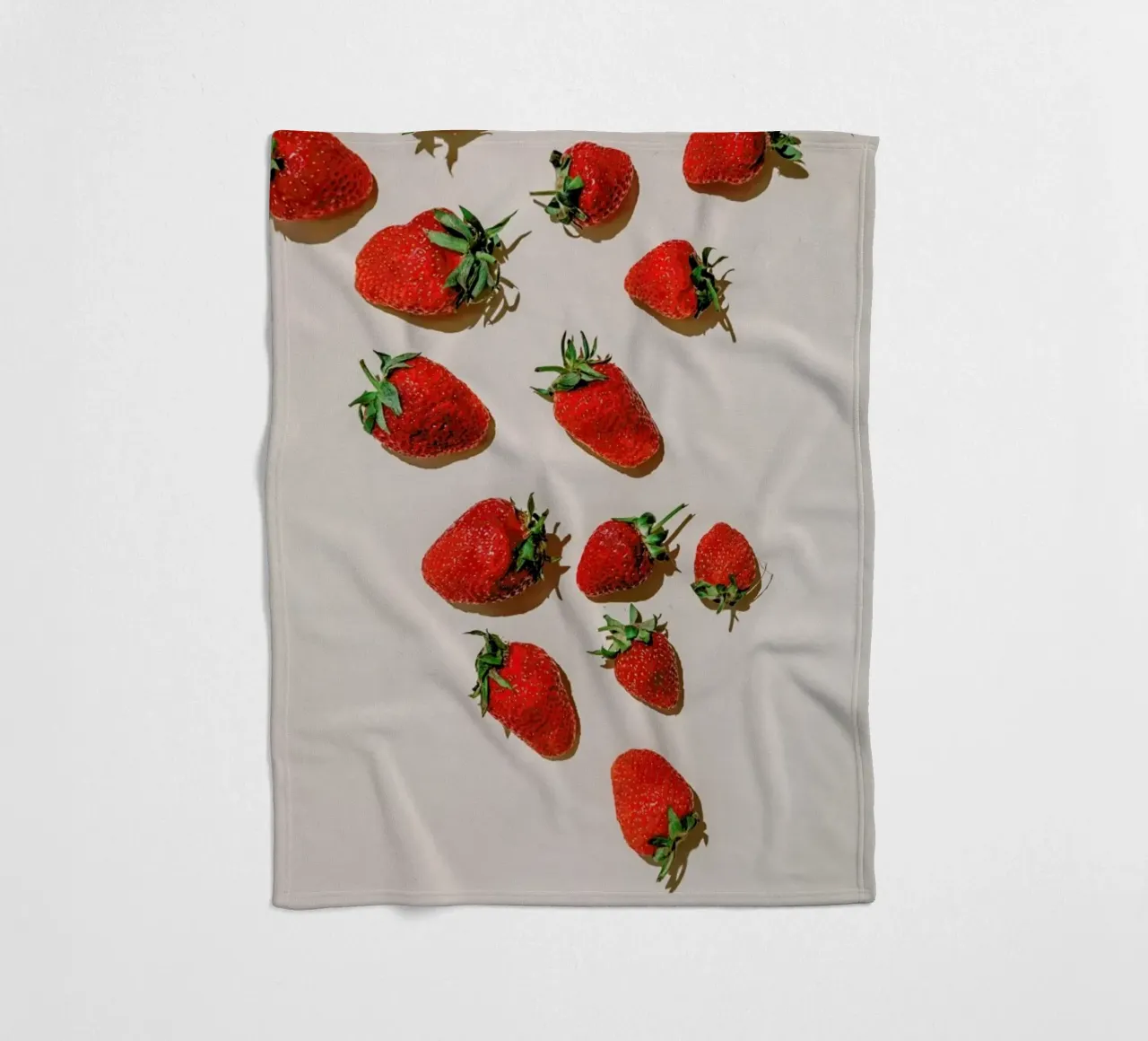 Erdbeeren fleece blanket by Eat this
