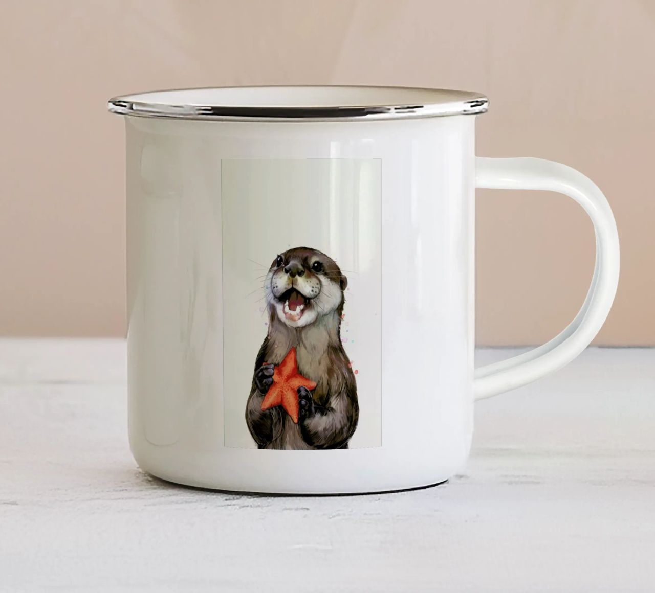 Happy Otter Portrait tazza in smalto da Laura Graves