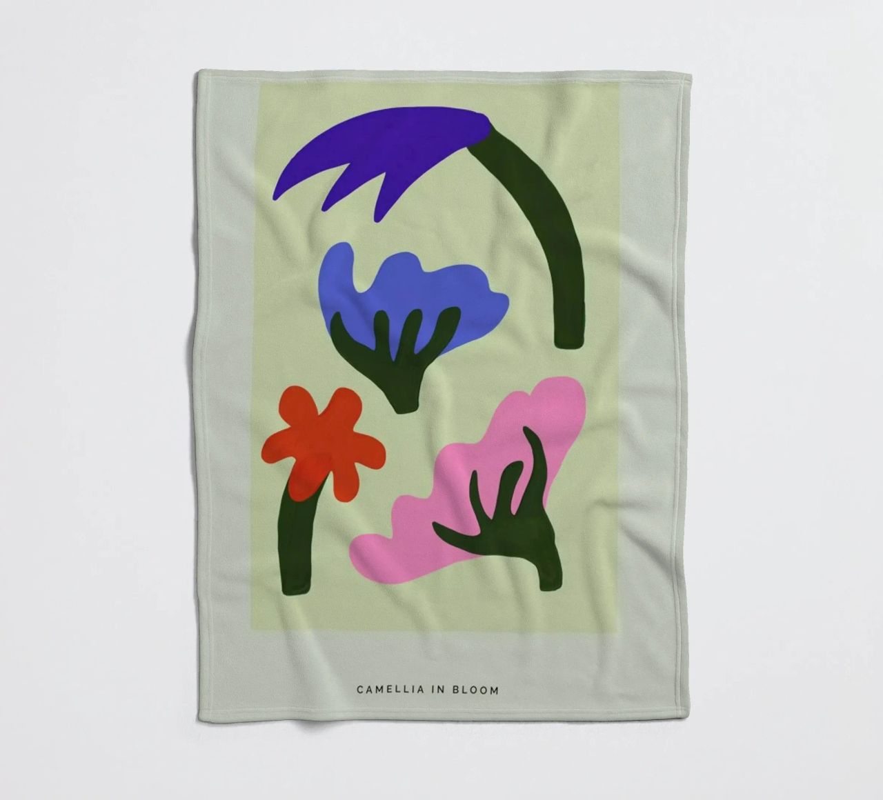 Camellia In Bloom I Fleecedecke von Studio One