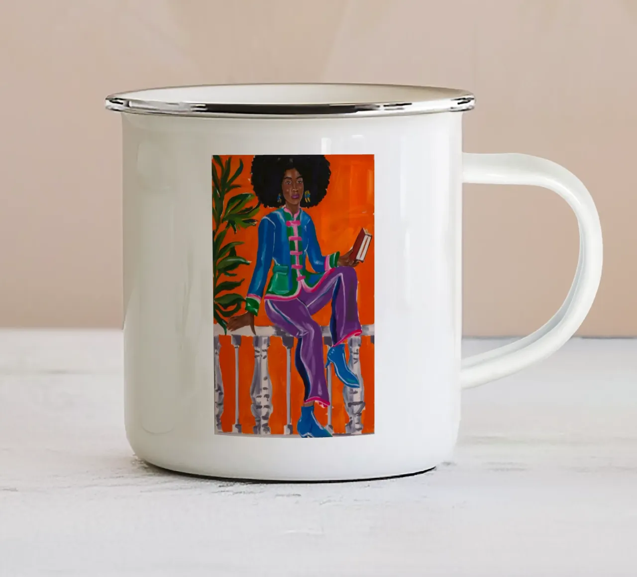 Un'audace cavalcata artistica tazza in smalto da Ebony Carpenter