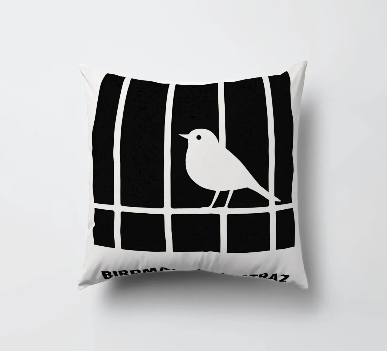 Birdman Of Alcatraz Print cuscino da MoviesArt