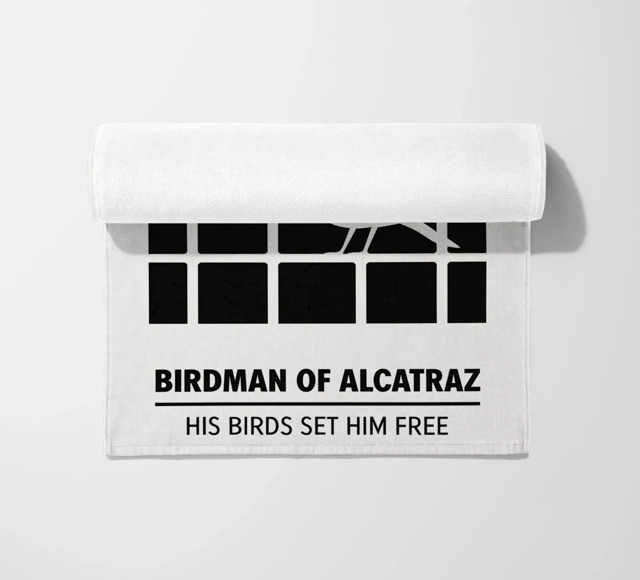Birdman Of Alcatraz Print telo mare da MoviesArt