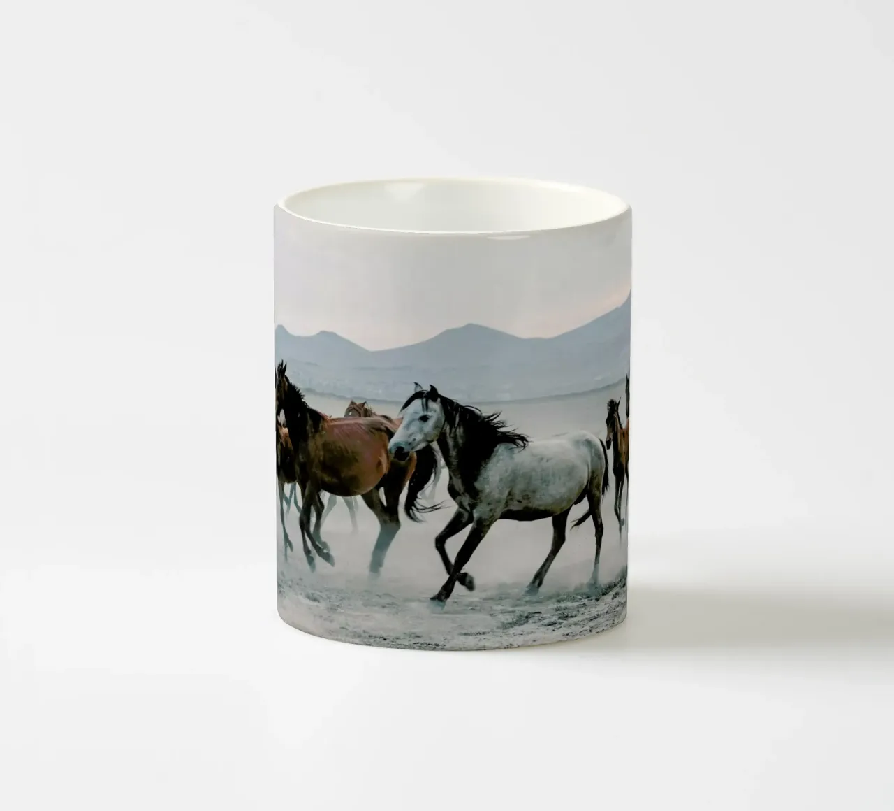 Charging On tazza in ceramica da Natural Kingdom