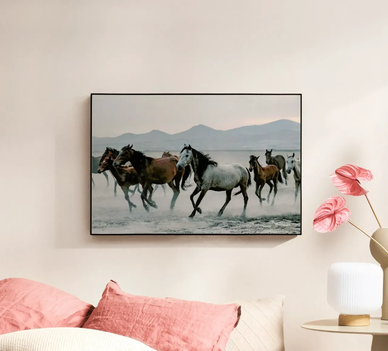 Charging On plexiglass da Natural Kingdom