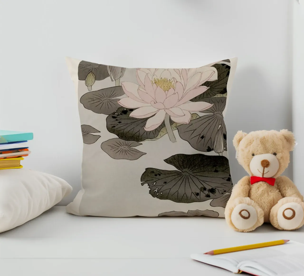 Koson - Water Lily cuscino da Vintage by JUNIQE