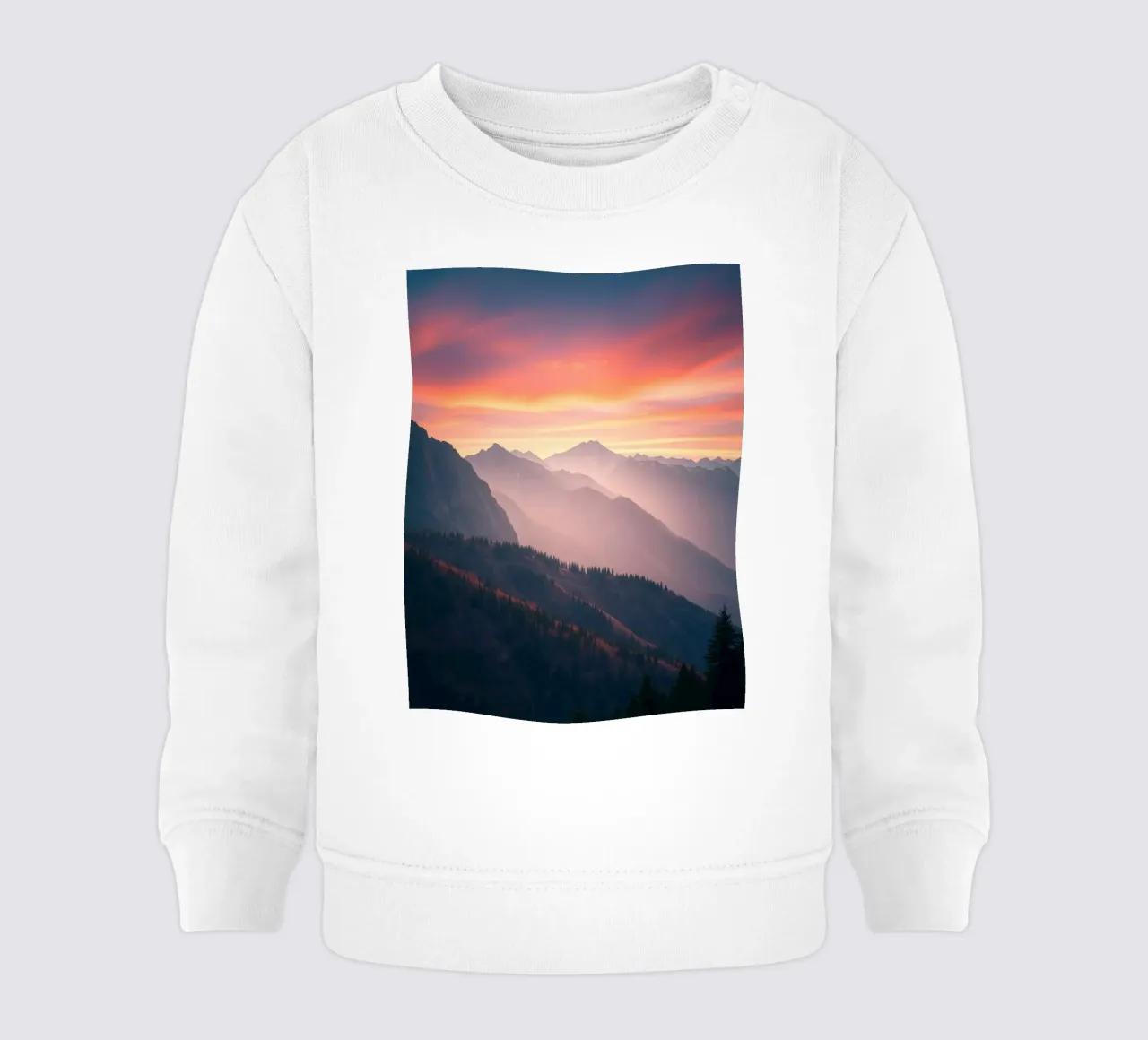 Il tramonto sulle montagne crea un'atmosfera calma e astratta. felpa neonato da DesignDoodle