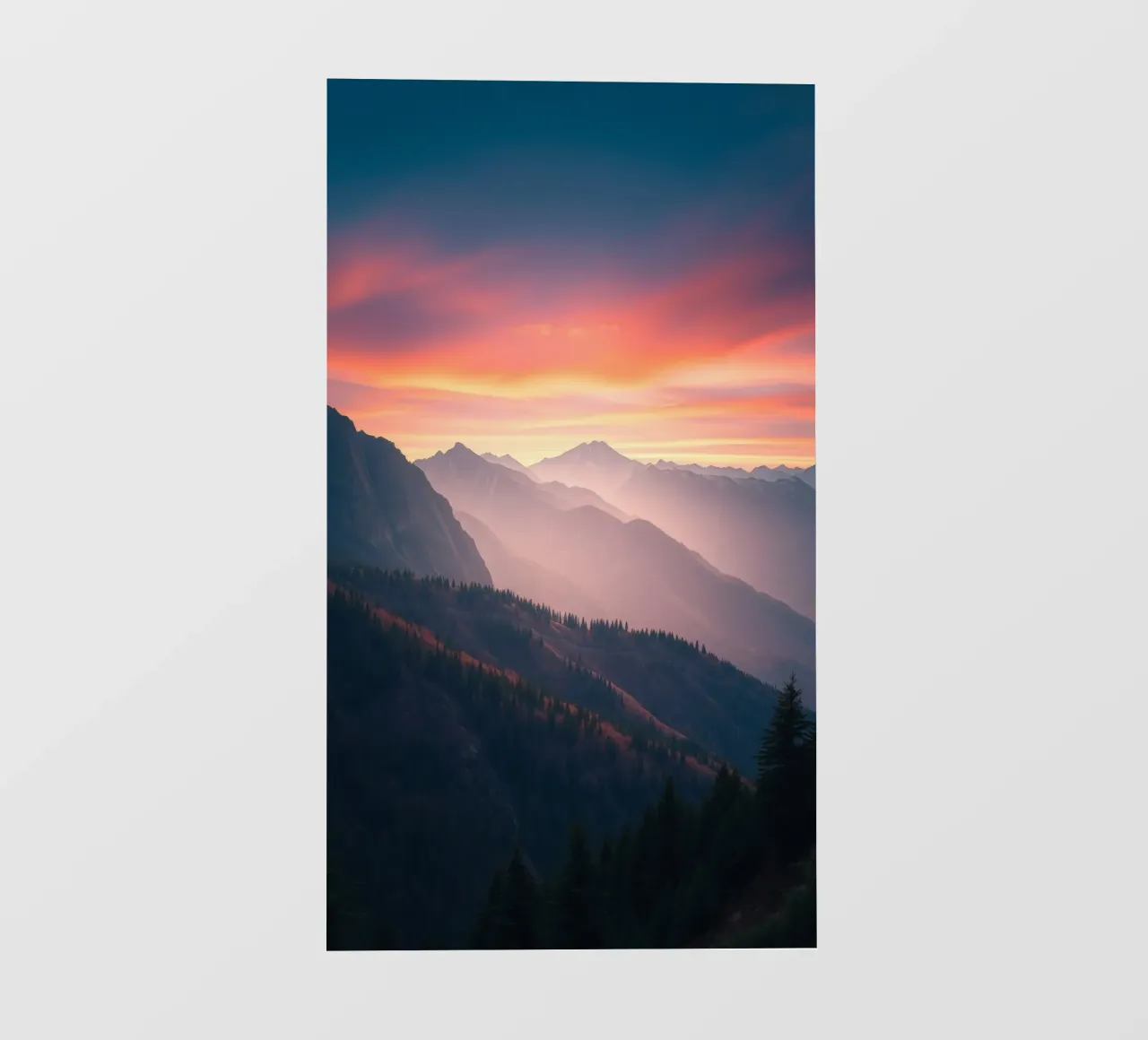 Il tramonto sulle montagne crea un'atmosfera calma e astratta. telo in pvc da DesignDoodle