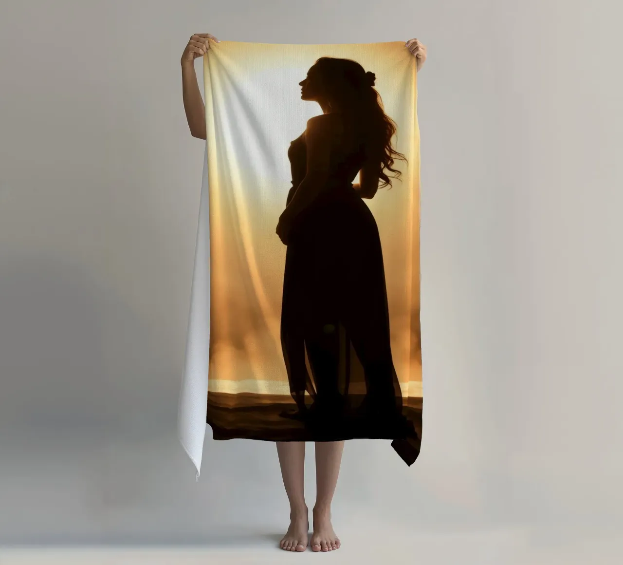 Elegante silhouette di donna in abito fluente telo mare da DesignDoodle