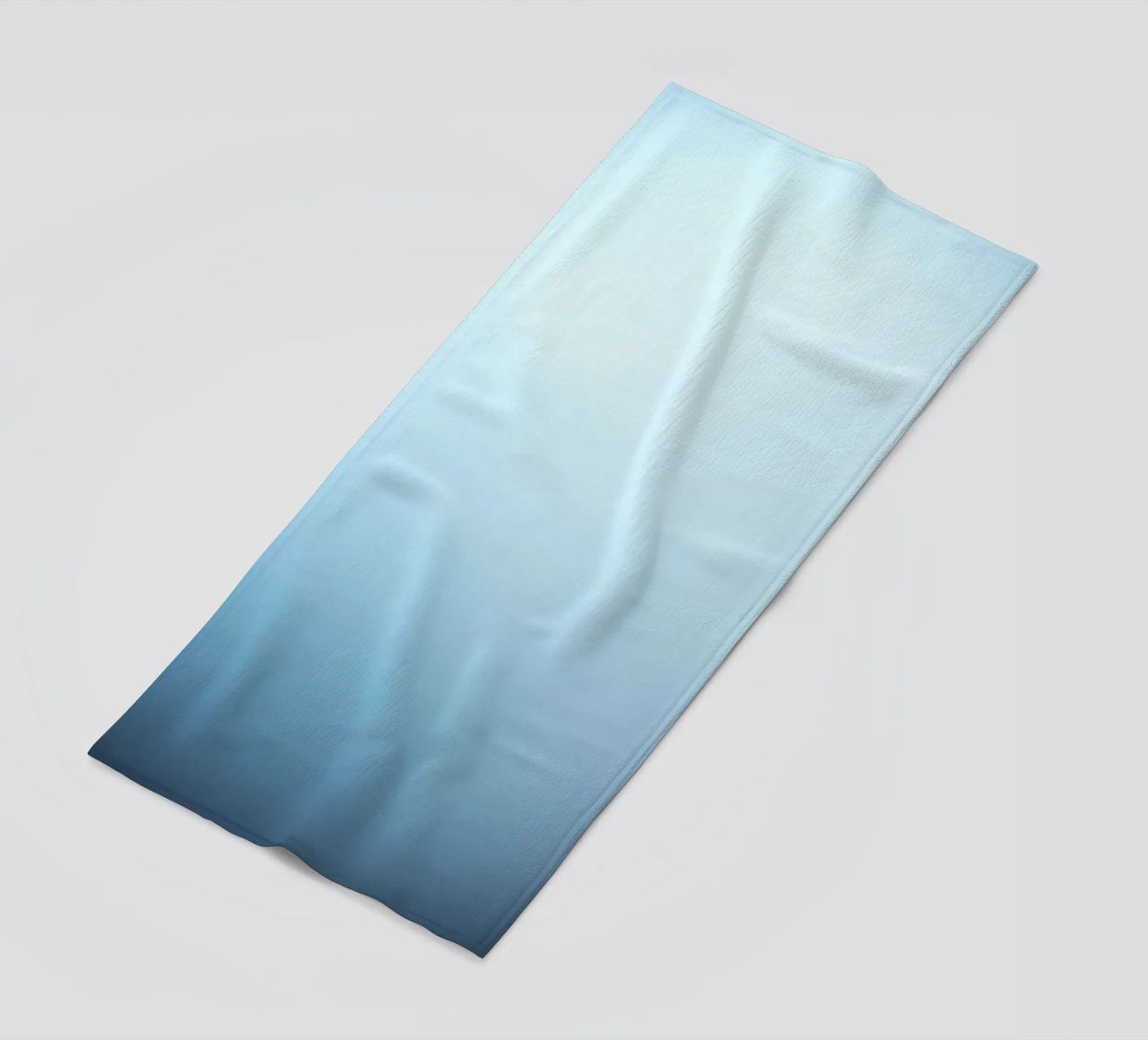 sfondo blu con sfumature morbide e rilassanti telo mare da DesignDoodle