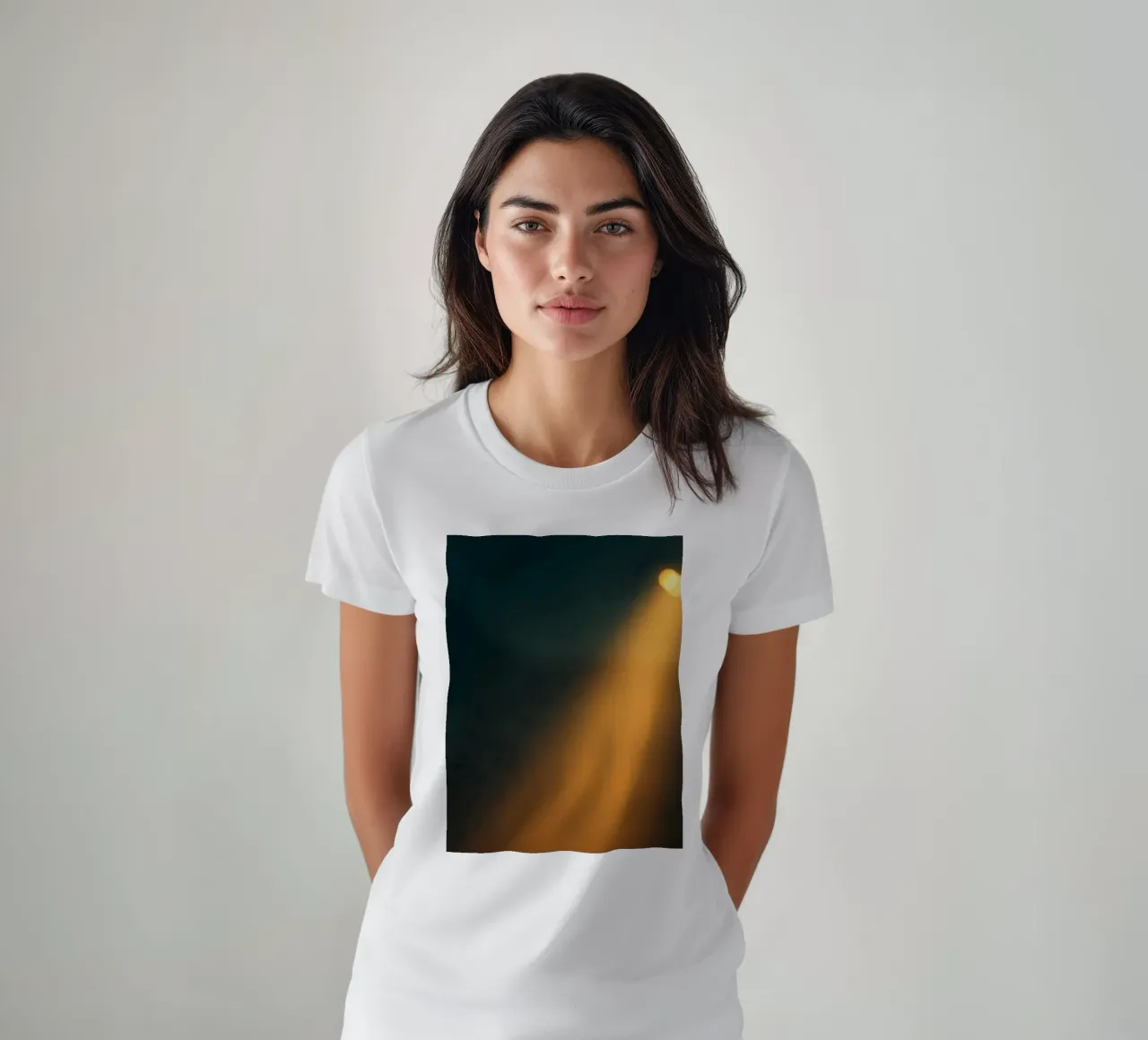 Explore warm light beams illuminating the abstract backgroun t-shirt da DesignDoodle